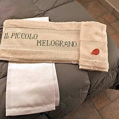 Bed & Breakfast Il Piccolo Melograno Montecosaro (Marche)